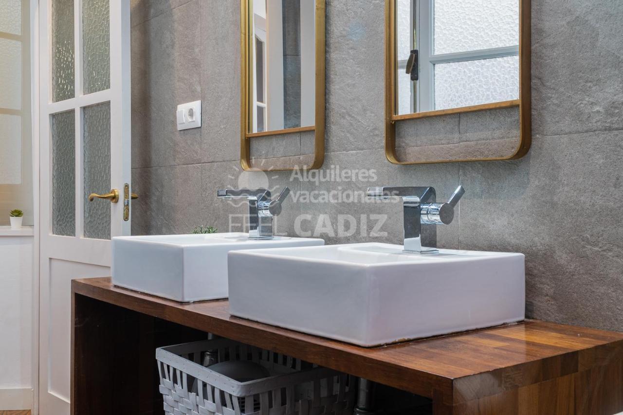 Apartamento San Agustin Feel Cadiz Bagian luar foto